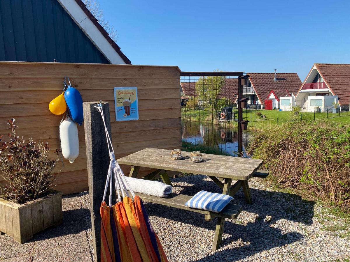 De Lauwersmeer Vogel Mit Eingezaeuntem Garten Anjum Dış mekan fotoğraf